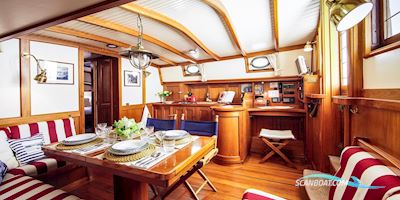 Lemsteraak Aukje Zwaantje Sailingboat 1911, with Perkins engine, The Netherlands