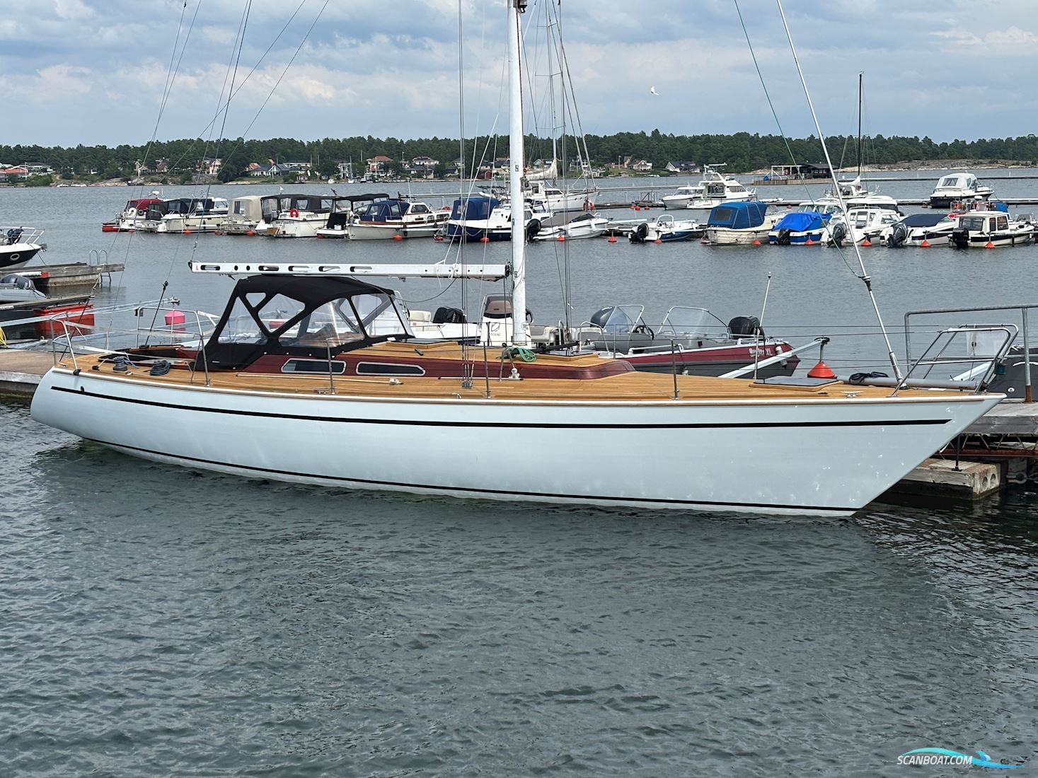 Luffe 44 Sailingboat 1983, with Ny Craftman CM3.27 dieselmotor, 27 hk engine, Sweden