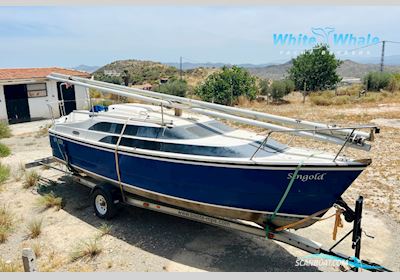 Macgregor 26M Sailingboat 2012, with Evinrude engine, Spain