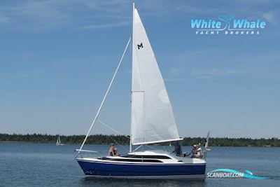 Macgregor 26M Sailingboat 2012, with Evinrude engine, Spain