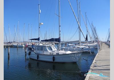 Nauticat 33, Velholdt og Opdateret. Sailingboat 1991, with Ford engine, Denmark