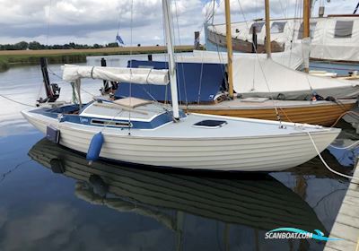 Nordisches Folkeboot Sailingboat 1981, with Mercury 4 PS engine, Germany