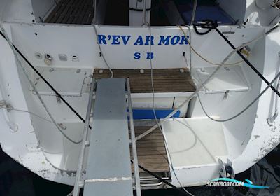 Ovni 395 Sailingboat 2005, with Volvo Penta D2 - 55 engine, Martinique