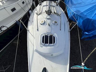 Parker 235 Sailingboat 2003, with ePropulsion Spirit 1.0 engine, United Kingdom