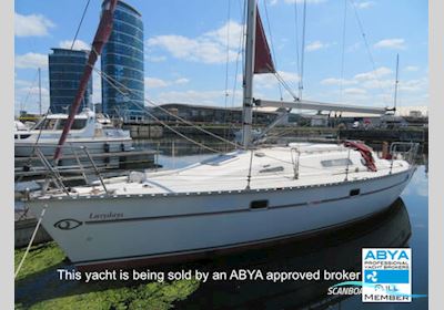 Parker 335 Sailingboat 2000, with Yanmar 2GM20 engine, United Kingdom