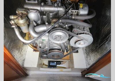 Parker 335 Sailingboat 2000, with Yanmar 2GM20 engine, United Kingdom