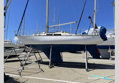 Puma 34 Sailingboat 1977, with Volvo Penta engine, Portugal