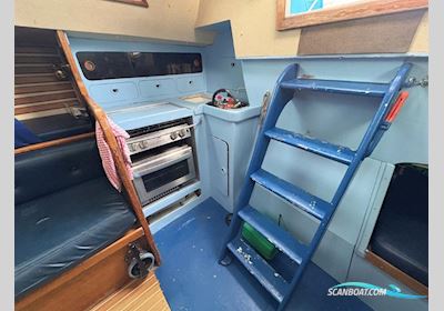 Sigma 33 Cruiser Sailingboat 1983, with Beta  20 engine, United Kingdom