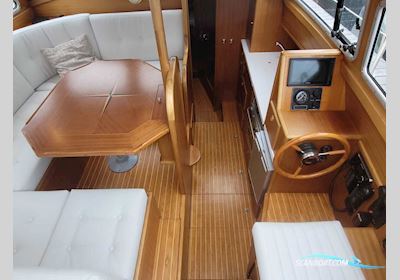 Sirius 32 DS Sailingboat 1999, with Saildrive Manchet (2019) engine, The Netherlands