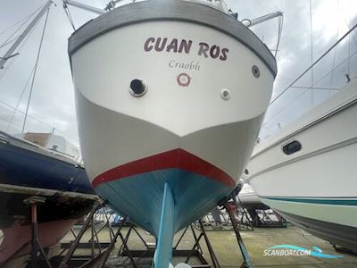 Sovereign 32 Deck Saloon Sailingboat 1990, with Thornycroft engine, United Kingdom