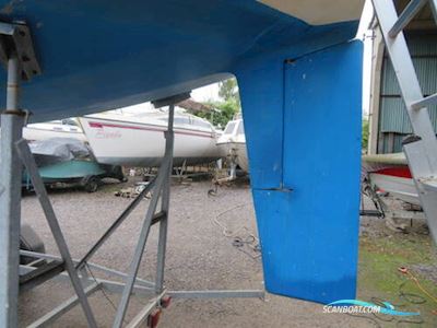 Thames Marine Robber 3 E Sailingboat 1987, with Mariner engine, United Kingdom