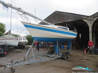 Thames Marine Robber 3 E Sailingboat 1987, with Mariner engine, United Kingdom