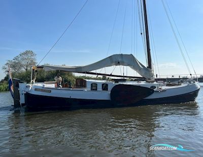 Tjalk Paviljoen Sailingboat 1920, with Volkswagen engine, The Netherlands