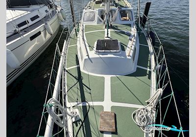 Voyager 35 Sailingboat 1977, with Mercedes OM 136 engine, Denmark