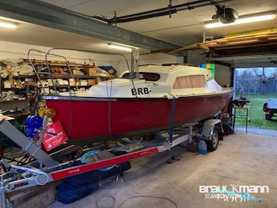 Werftbau P-Jollenkreuzer Sailingboat 1977, with Johnson Outboards engine, Germany