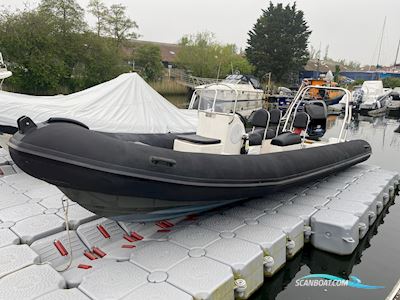 XS Ribs 700 Deluxe Schlauchboot / Rib 2008, mit Mercury motor, England