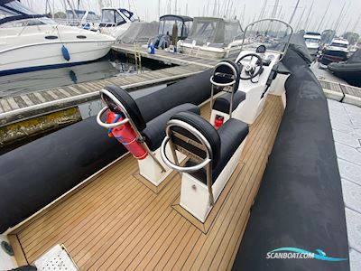 XS Ribs 700 Deluxe Schlauchboot / Rib 2008, mit Mercury motor, England