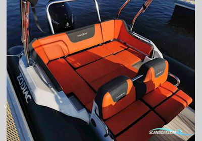 Zodiac Medline 6.8 Schlauchboot / Rib 2022, mit X motor, Niederlande