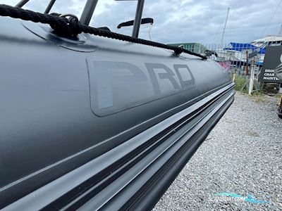 Zodiac Pro 5.5 Schlauchboot / Rib 2022, mit Mercury motor, England