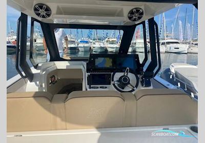 Zodiac X10CC Schlauchboot / Rib 2024, mit Mercury motor, England