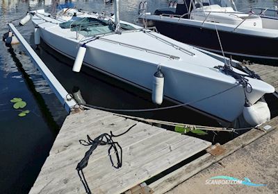 11:Metre One Design Segelbåt 1995, med Mercury 4 Stroke motor, Sverige