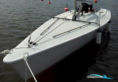 11:Metre One Design Segelbåt 1995, med Mercury 4 Stroke motor, Sverige
