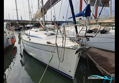 Bavaria 31 Segelbåt 2000, med Volvo Penta motor, Portugal