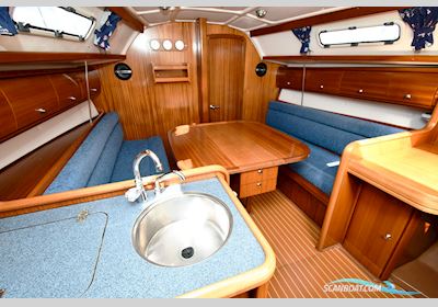 Bavaria 32 Cr Segelbåt 2002, med Volvo Penta 2020 motor, Sverige