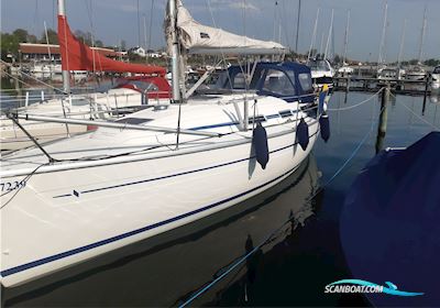 Bavaria 32 Cruiser Segelbåt 2004, med Volvo Penta MD2020 19 HK. 3 cyl dieselmotor motor, Danmark