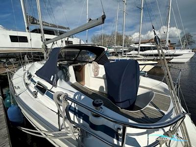 Bavaria 32 Segelbåt 2003, med Volvo Penta motor, Holland