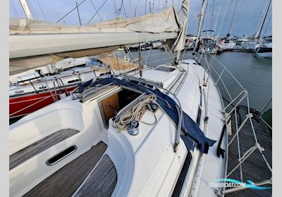 Bavaria 32 Segelbåt 2003, med Volvo Penta motor, Portugal