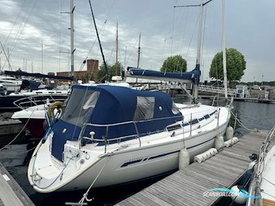Bavaria 32 Segelbåt 2002, med Volvo Penta motor, England