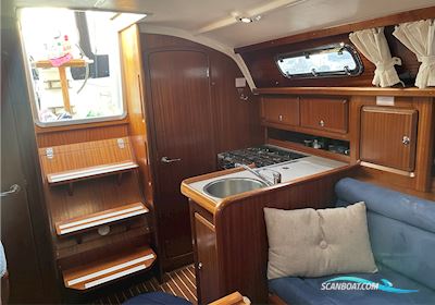 Bavaria 34 Cruiser Segelbåt 2001, med Volvo penta MD2030 motor, Sverige