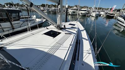 Bavaria C38 Segelbåt 2025, med Yanmar motor, England