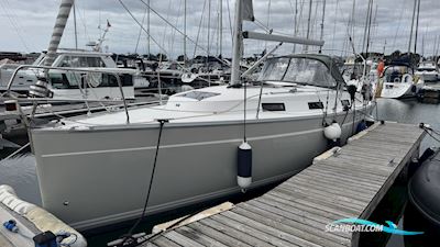 Bavaria Cruiser 32 Segelbåt 2013, med Volvo Penta motor, England