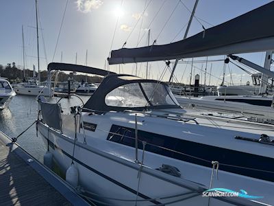 Bavaria Cruiser 37 Segelbåt 2015, med Volvo Penta motor, England