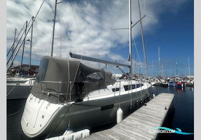 Bavaria Cruiser 37 Segelbåt 2015, med Volvo Penta motor, England