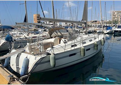 Bavaria Yachts 40 Cruiser Segelbåt 2012, med Volvo motor, Spanien