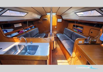 Beneteau FIRST 325 Segelbåt 1987, med VOLVO PENTA motor, Frankrike