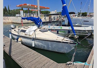 Beneteau First 22 Segelbåt 1982, med Tohatsu motor, Portugal
