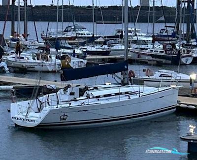 Beneteau First 35 Segelbåt 2010, med Yanmar  3YM30 motor, England