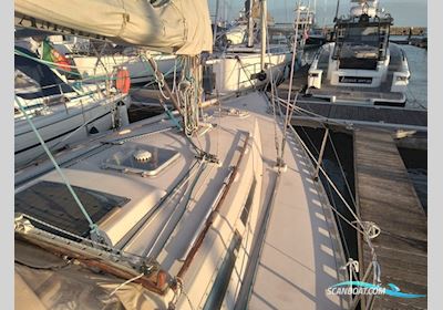 Beneteau First 38 Segelbåt 1982, med Beta Marine motor, Portugal