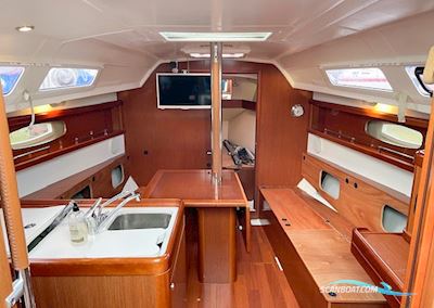 Beneteau Oceanis 31 Segelbåt 2011, med Yanmar 3YM20 motor, Sverige