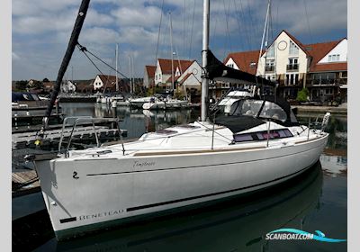 Beneteau Oceanis 31 Segelbåt 2012, med Yanmar motor, England