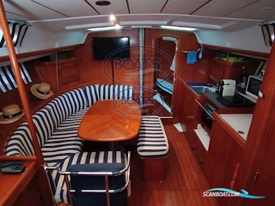 Beneteau Oceanis 393 Clipper Segelbåt 2001, med Volvo motor, Frankrike