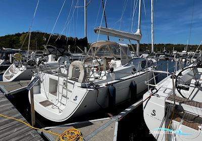 Beneteau Oceanis 40 Segelbåt 2011, med Yanmar motor, Sverige