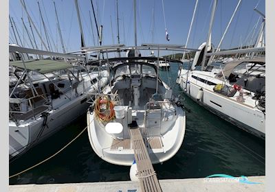 Beneteau Oceanis Clipper 423 Segelbåt 2004, med Yanmar motor, Kroatien