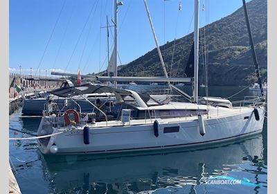 Beneteau Sense 43 Segelbåt 2012, med Yanmar 4JH5CE 4 Cylinder 39kW  (55 HP) motor, Italien