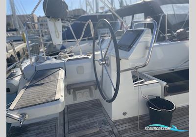 Beneteau Sense 43 Segelbåt 2012, med Yanmar 4JH5CE 4 Cylinder 39kW  (55 HP) motor, Italien