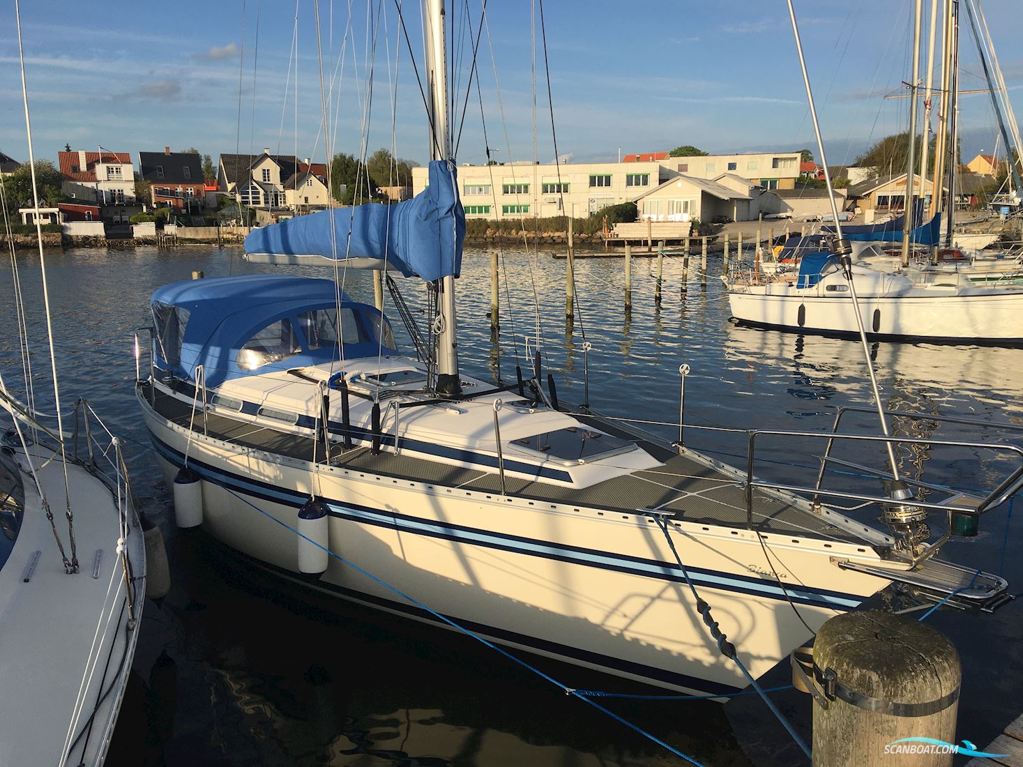 Bianca Lido Segelbåt 1985, med Volvo Penta motor, Danmark